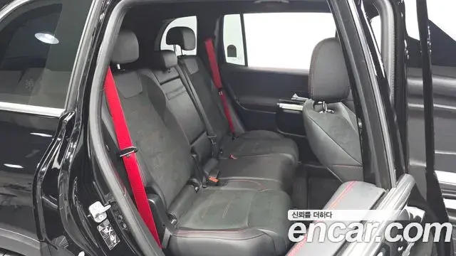 Mercedes-Benz GLB-Class 2025 — Фото 11/20