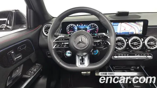Mercedes-Benz GLB-Class 2025 — Фото 12/20