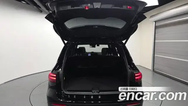 Mercedes-Benz GLB-Class 2025 — Фото 20/20