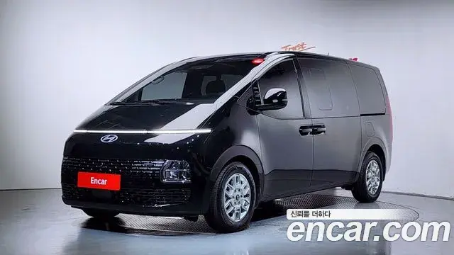 Hyundai Staria 2024 — Фото 1/20