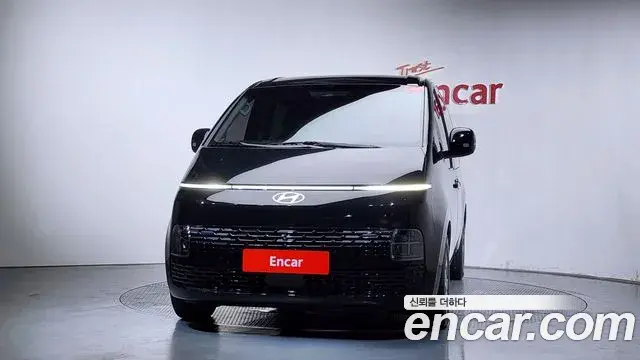 Hyundai Staria 2024 — Фото 3/20