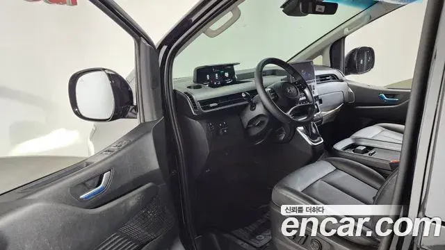 Hyundai Staria 2024 — Фото 10/20