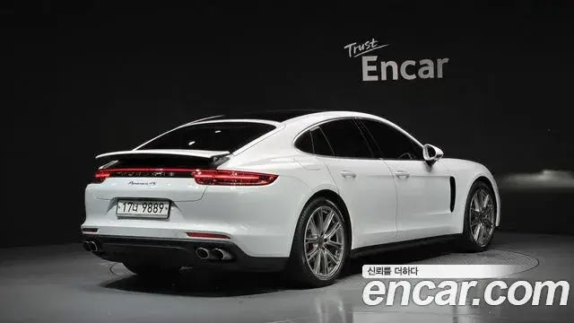 Porsche Panamera 2018 — Фото 2/20