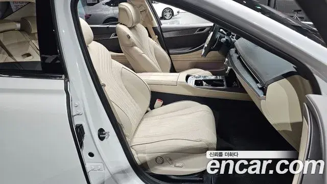 Genesis G80 2022 — ფოტო 27/34