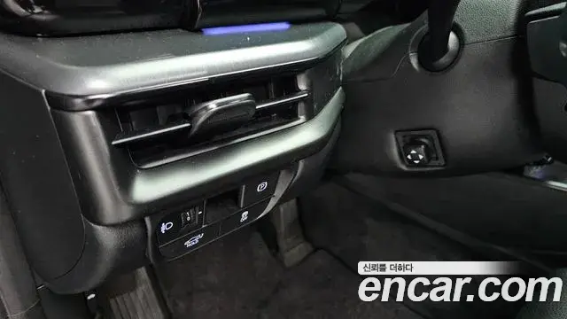Hyundai Grandeur Hybrid 2023 — Photo 26/40