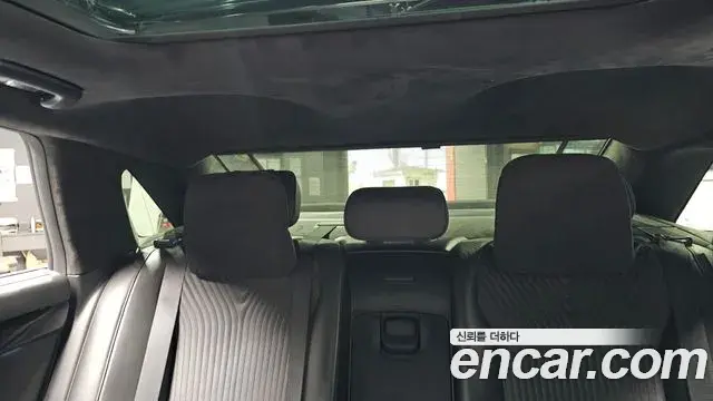 Hyundai Grandeur Hybrid 2023 — Photo 19/40