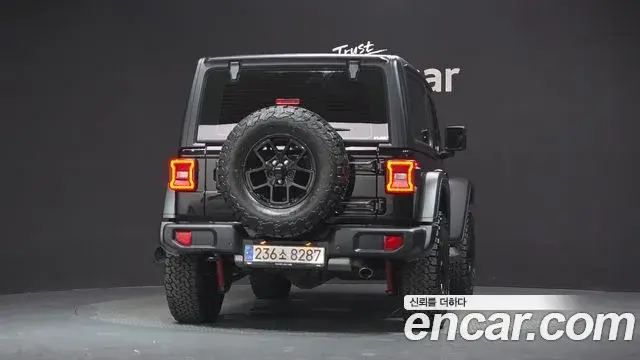 Jeep Wrangler 2024 — Şəkil 18/32