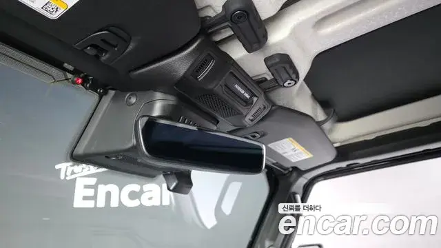 Jeep Wrangler 2024 — Şəkil 31/32