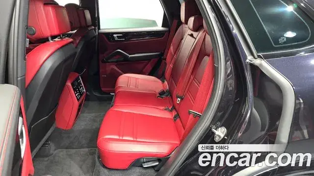 Porsche Cayenne 2019 — Şəkil 19/31