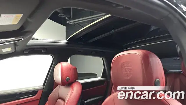Porsche Cayenne 2019 — Şəkil 13/31