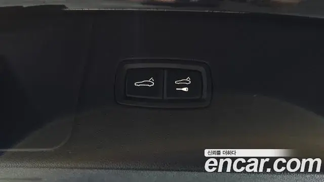 Porsche Cayenne 2019 — Şəkil 28/31