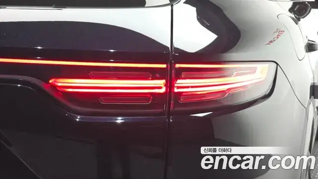 Porsche Cayenne 2019 — Şəkil 8/31