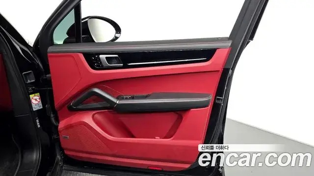 Porsche Cayenne 2019 — Şəkil 16/31