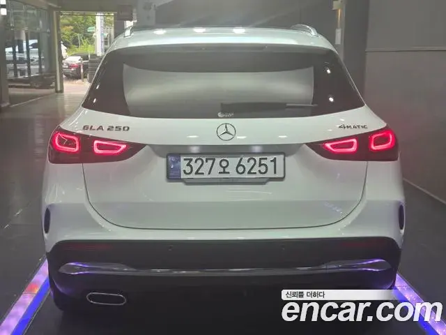 Mercedes-Benz GLA-Class 2023 — Фото 3/20