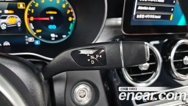 Mercedes-Benz GLC-Class 2022 — Photo 14/34