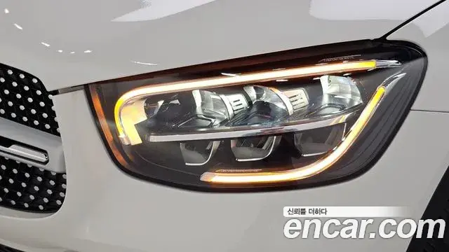 Mercedes-Benz GLC-Class 2022 — Photo 24/34