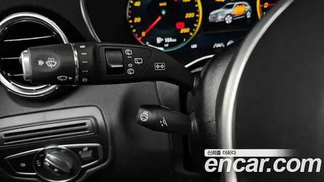 Mercedes-Benz GLC-Class 2022 — Photo 4/34