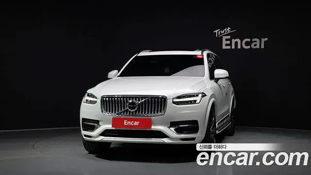 Volvo XC90 2022 — Фото 3/20