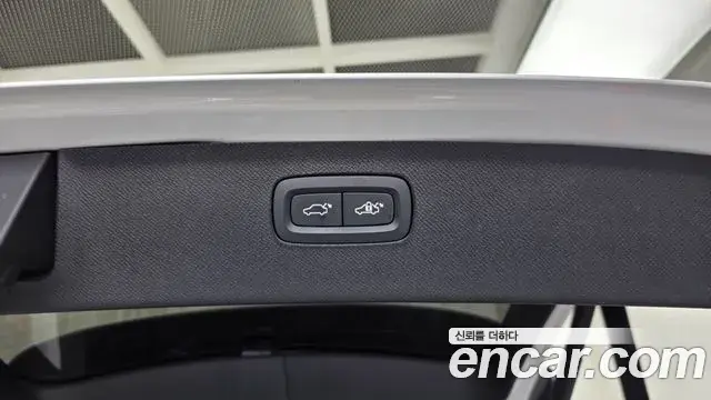 Volvo XC90 2022 — ფოტო 12/37