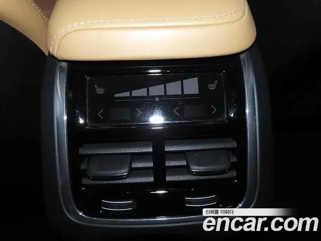 Volvo S60 2021 — Şəkil 8/20