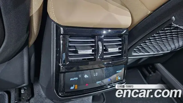 Renault Samsung Grand Koleos 2025 — Фото 18/20