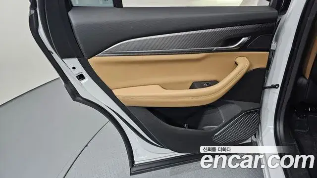 Renault Samsung Grand Koleos 2025 — Photo 24/33
