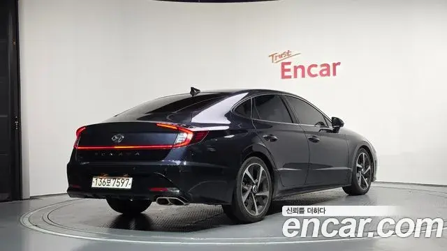 Hyundai Sonata 2021 — Фото 2/20