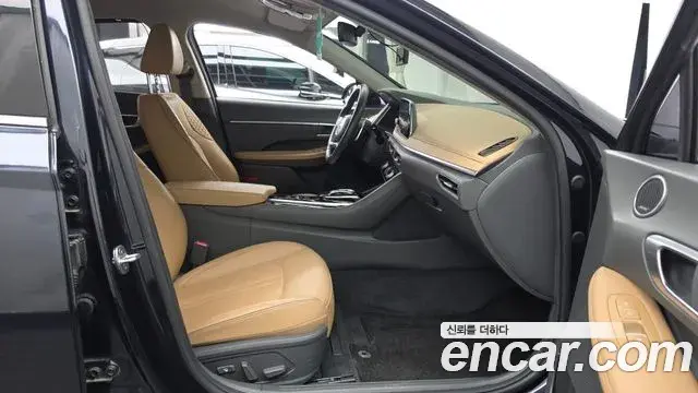 Hyundai Sonata 2021 — Фото 11/20
