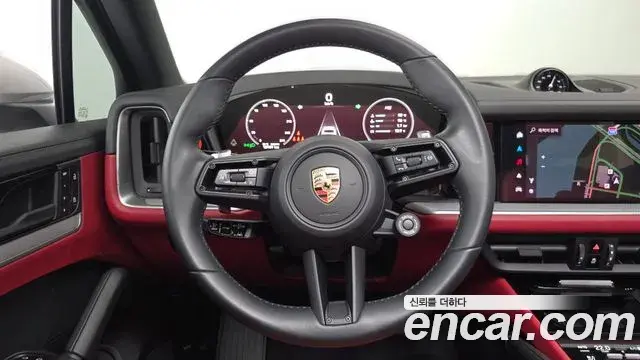 Porsche Cayenne 2024 — Photo 24/39