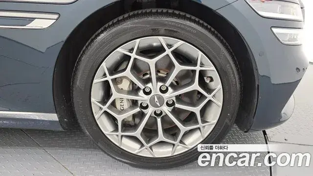 Genesis G80 2022 — Şəkil 10/31