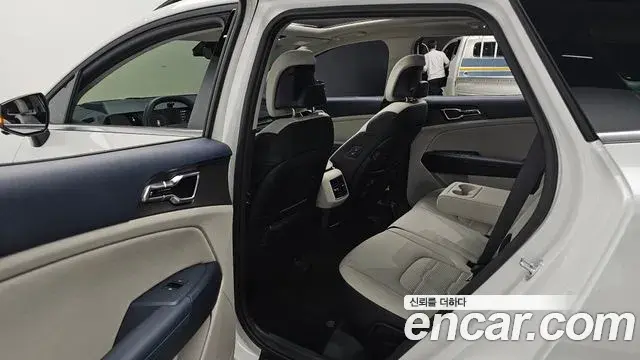 Kia Sportage 2024 — Фото 12/20
