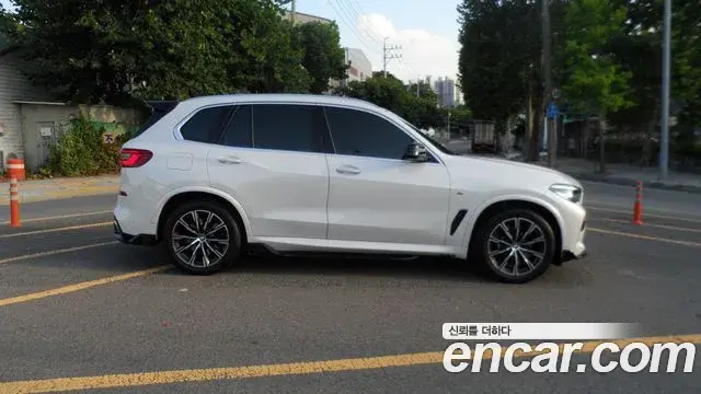 BMW X5 2019 — Photo 2/20