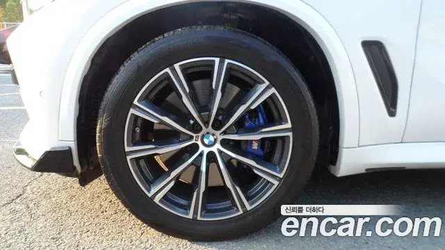 BMW X5 2019 — Photo 17/20