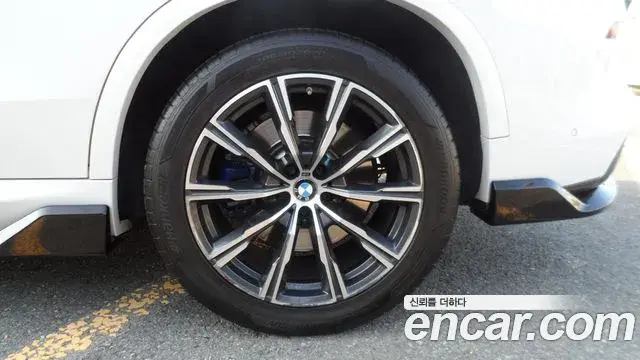 BMW X5 2019 — Photo 18/20