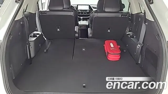 Toyota Highlander 2025 — ფოტო 8/20