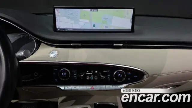 Genesis GV70 2021 — Photo 31/36