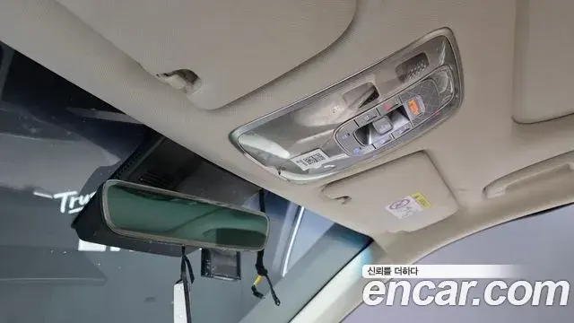 Genesis GV70 2021 — Photo 18/36