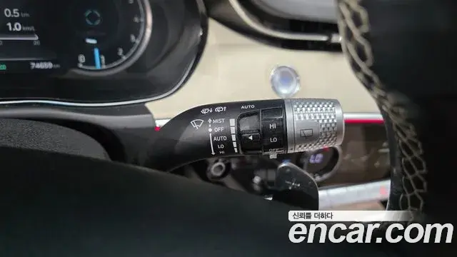 Genesis GV70 2021 — Photo 7/36
