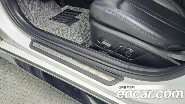 Hyundai Sonata Hybrid 2021 — Şəkil 22/30
