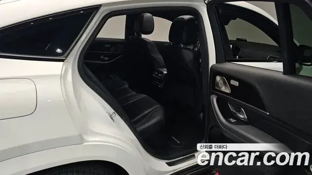 Mercedes-Benz GLE-Class 2022 — Фото 12/20