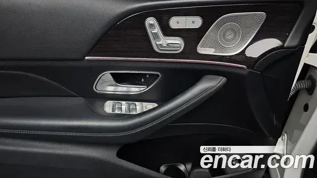 Mercedes-Benz GLE-Class 2022 — Фото 18/20