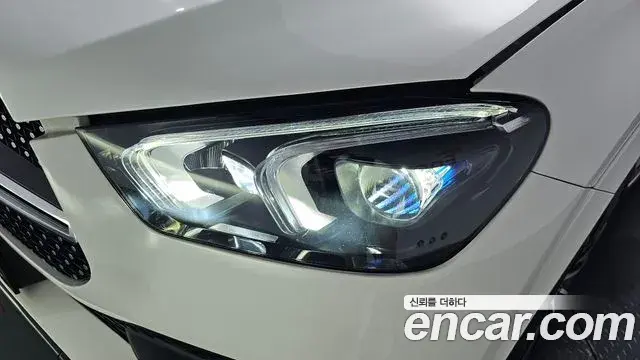 Mercedes-Benz GLE-Class 2022 — ფოტო 31/38
