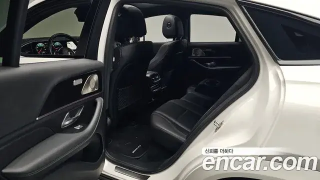 Mercedes-Benz GLE-Class 2022 — ფოტო 8/38