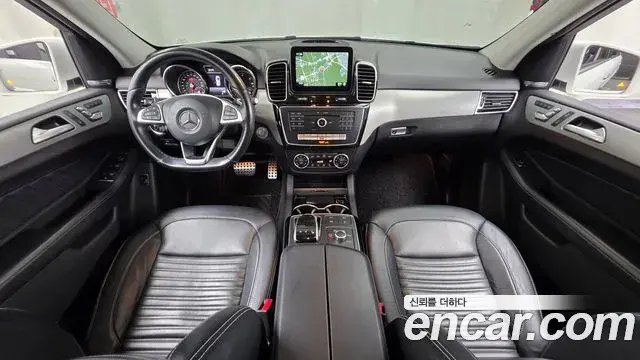 Mercedes-Benz GLE-Class 2018 — ფოტო 3/20