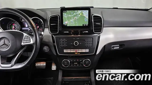Mercedes-Benz GLE-Class 2018 — ფოტო 10/20
