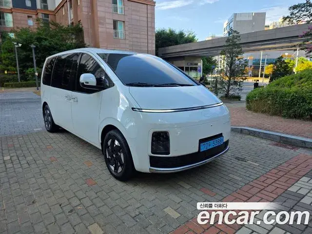 Hyundai Staria 2026 — ფოტო 1/20
