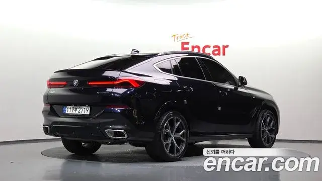 BMW X6 2023 — Photo 2/33