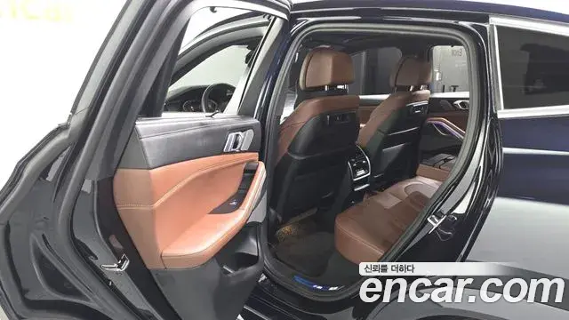 BMW X6 2023 — Photo 15/33