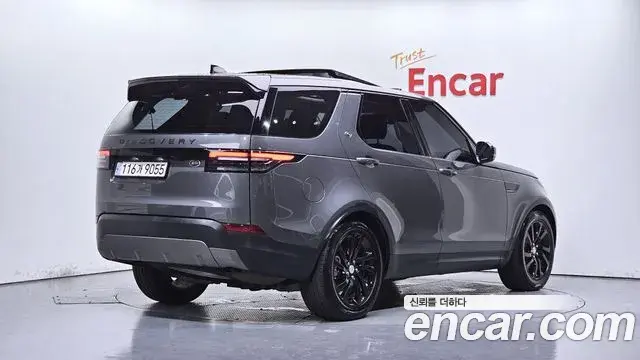 Land Rover Discovery 5 2018 — ფოტო 10/20