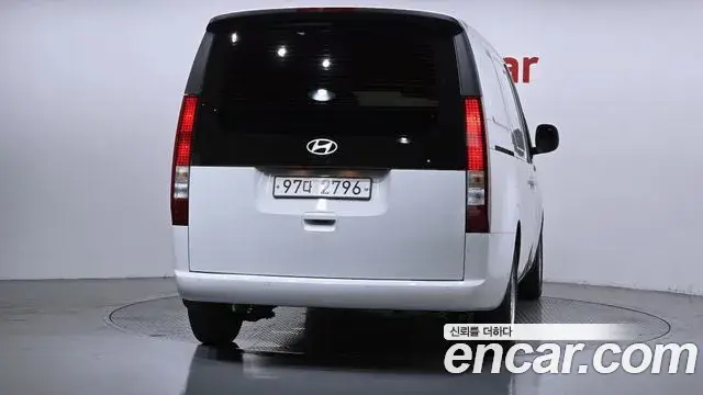 Hyundai Staria 2021 — Фото 4/20